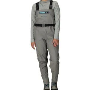 NWT Women's Size Large Frogg toggs Canyon Wader